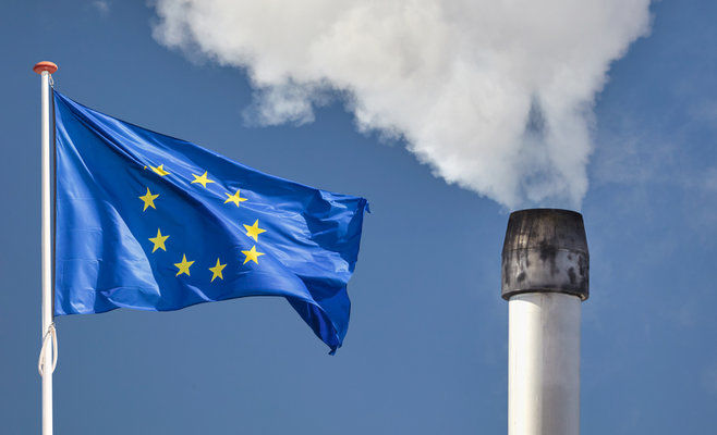 Бесплатные квоты на выбросы CO2 тормозят декарбонизацию промышленности, предупреждают эксперты