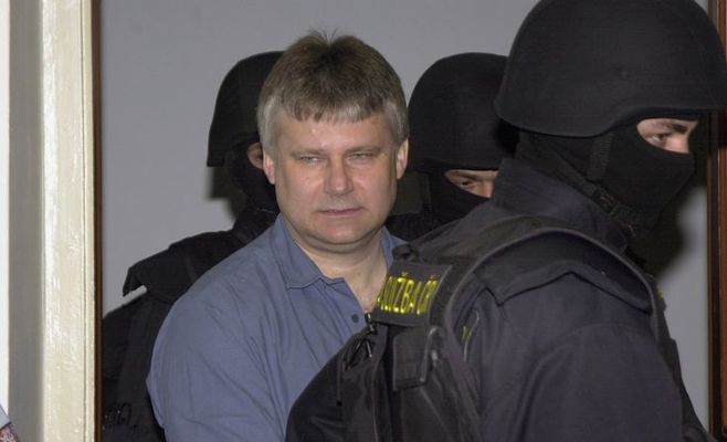 Судья, приговоривший Кайинека к пожизненному сроку, ушёл в отставку