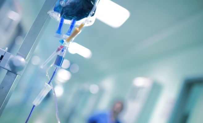 Франция после семи попыток приняла закон об ассистированном самоубийстве