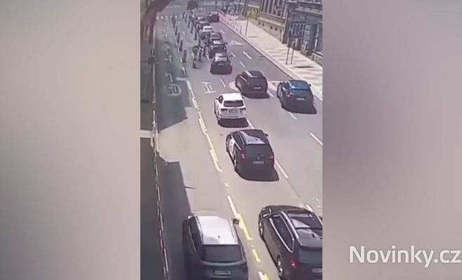 Авария с Филипом Туреком в Праге: инструктор объяснил, чьи дорожные знаки главнее