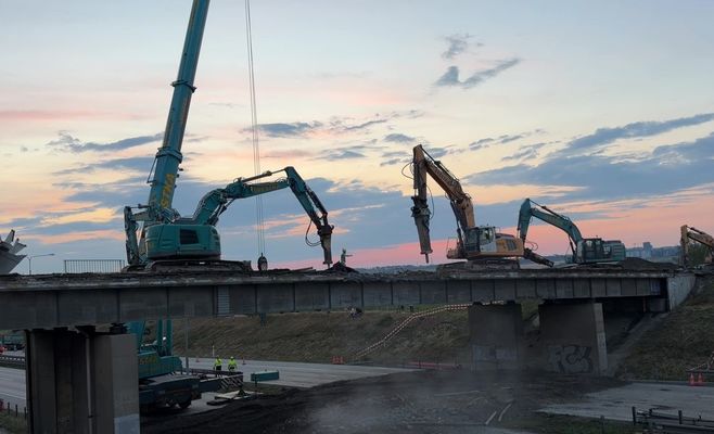 У Празі на вихідні перекрили ділянку об'їзної дороги між Сліванцем іРжепорийє