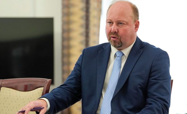 Министр юстиции Чехии обвинил Конституционный суд в превышении полномочий из-за спора Павел–правительство