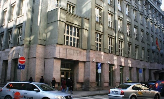 Police search Prague City Hall, two people detained
