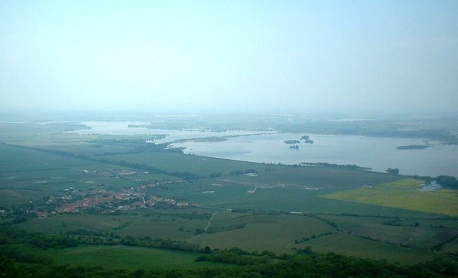 Нове Мліни: чи врятує напівсухий польдер Дию від екокатастроф, а Бржецлав — від повеней