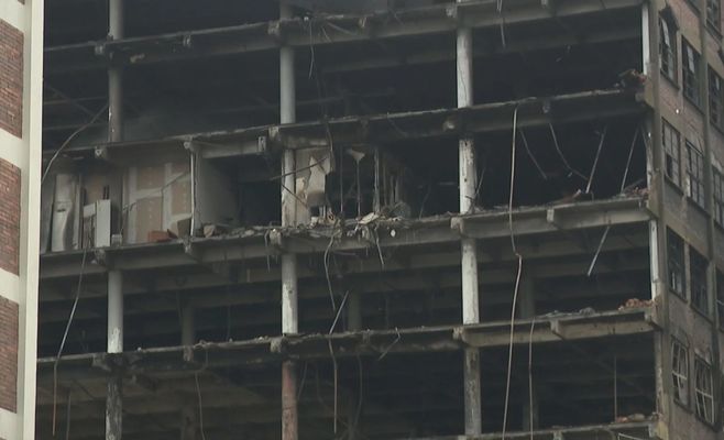 У Зліні знесуть залишки вигорілого хмарочоса на території колишнього заводу Баті
