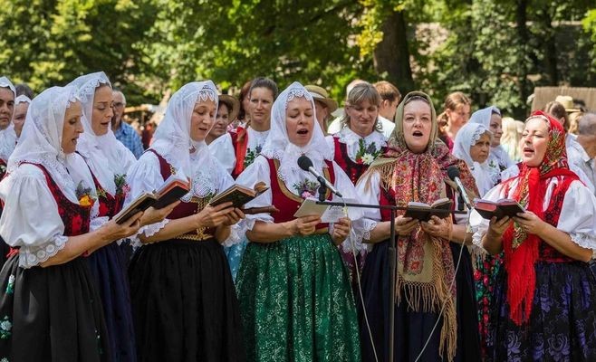 Roma song festival and traditional St Anne's Fair to take place in Rožnov pod Radhoštěm