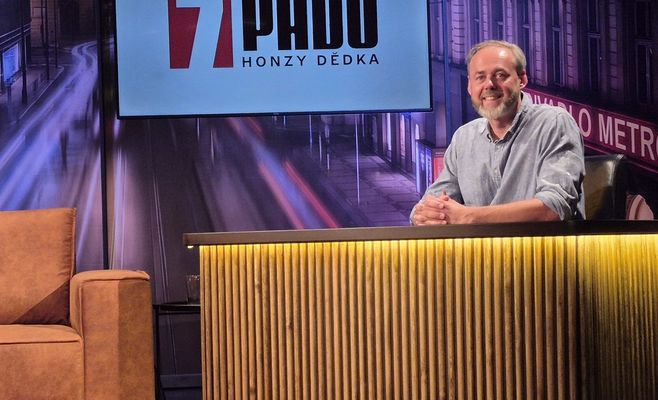 Ток-шоу «7 pádů Honzy Dedka» переходить на Televize Seznam з новою декорацією