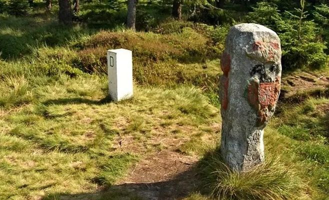 Кам'яна подорож Чехією: 14 країв — 14 дивовижних місць, витесаних зі скель і легенд