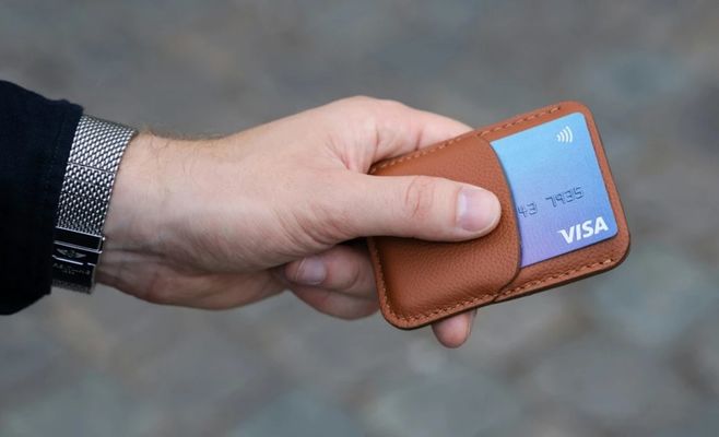 Райан Макинерни сокращает 7% сотрудников Visa ради ставки на искусственный интеллект