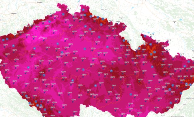 У Чехії зафіксували 40 градусів — станція в Доксанах б'є рекорди