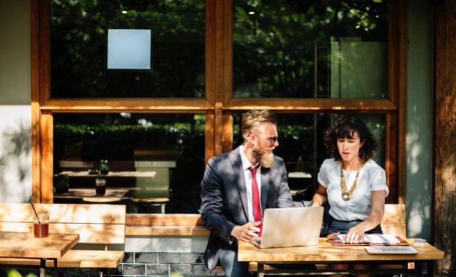 Кафе вживую