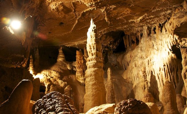 Czechs Escape the Heat in Mladeč Caves