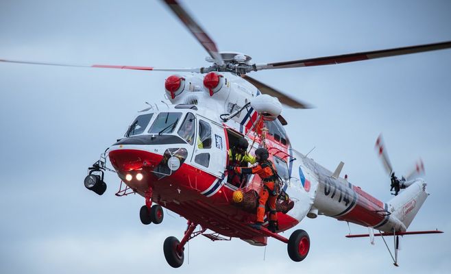 На Клатовщині німецька туристка на електровелосипеді впала на рівній дорозі — її забрав вертоліт