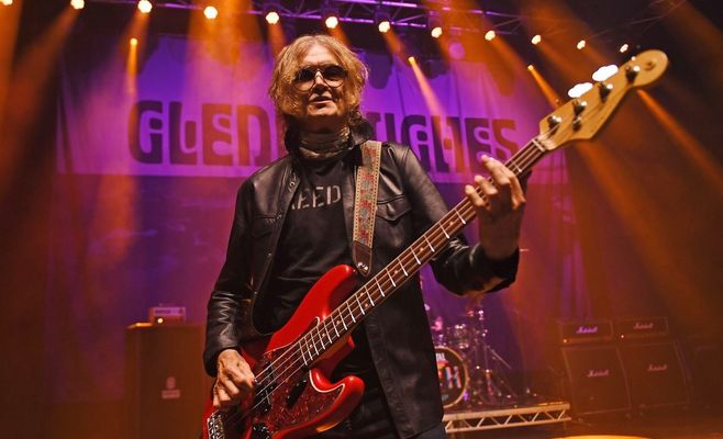 Легенда Deep Purple Гленн Хʼюз завершує концертну кар'єру через проблеми із серцем