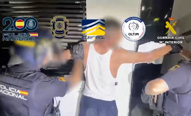 Spain Smashes Migrant-Smuggling Gang That Ferried 2,000 People Across the Sea for 600 Million Crowns