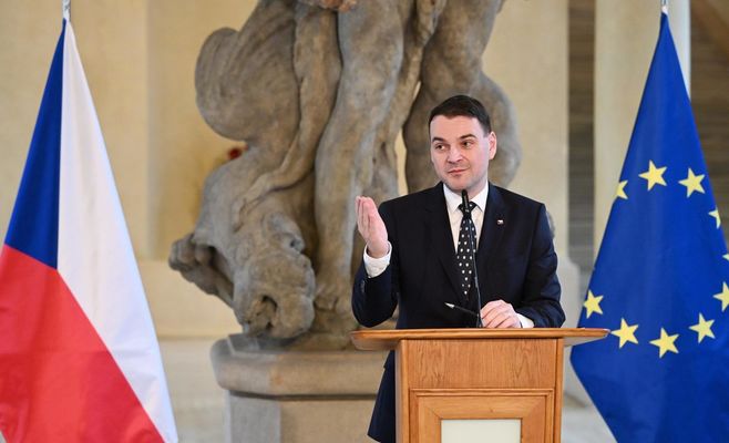 Czech Foreign Ministry to buy Škoda electric cars — even though its minister opposes 