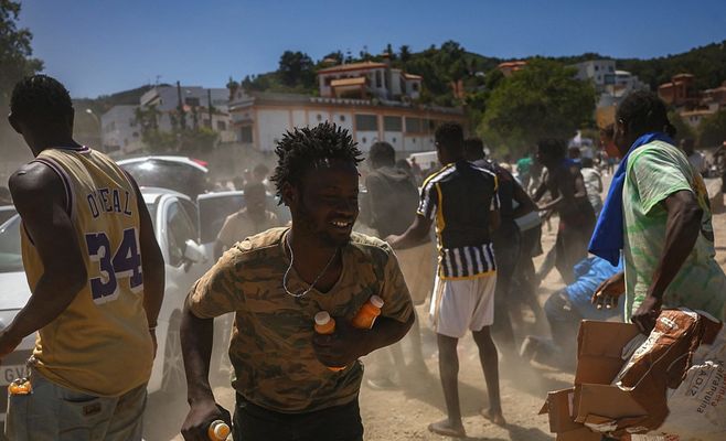 Dozens of migrants from Ceuta reach mainland Spain via the Strait of Gibraltar