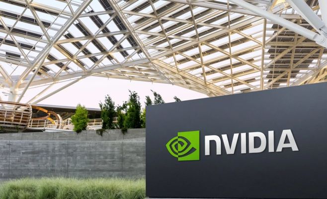 Дженсен Хуанг и Nvidia замахнулись на крупнейшую сделку Уолл-стрит — до $500 млрд на AI-инфраструктуру