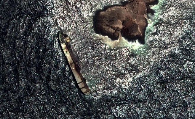 Біля берегів Оману танкер російського 