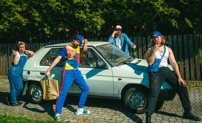 Pondělníci (акустика) + Street Comedy Open air
