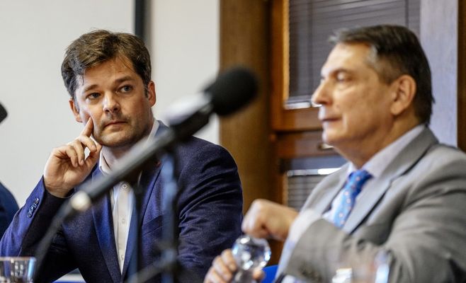 Соціал-демократи йдуть на вибори під чужими вивісками — навіть зі SPD Окамури