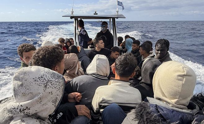 Півмільйона мігрантів чекають у Лівії на шанс перебратися до Європи через Крит