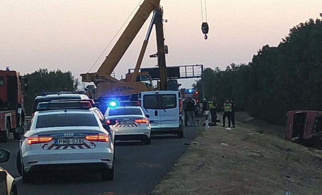 Polish bus crashes in Hungary, killing 12 people