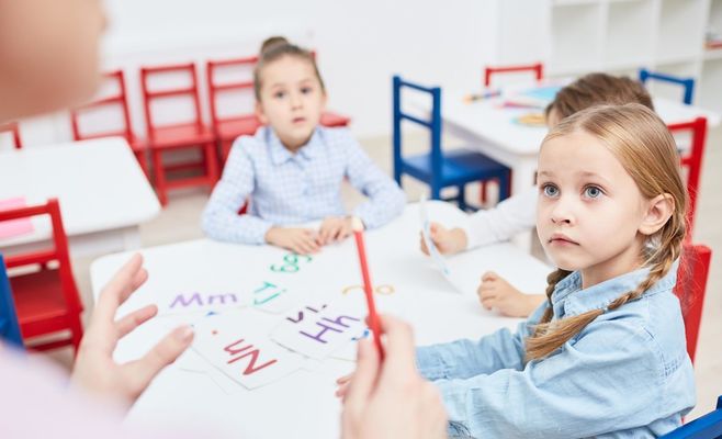 Babiš Wants to Bring Back the Option for First-Graders to 