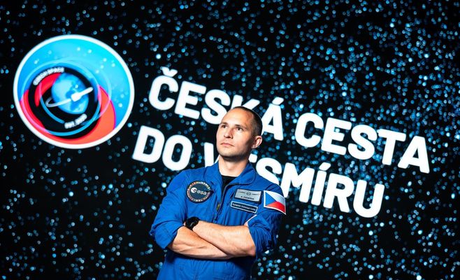Чехи обирають, що чеський космонавт Свобода візьме на орбіту
