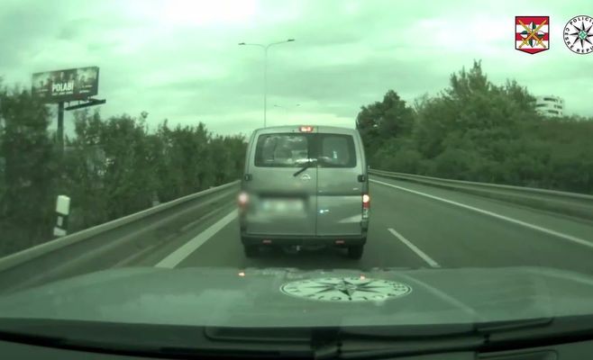 В Брно вор угнал микроавтобус и устроил погоню с полицией