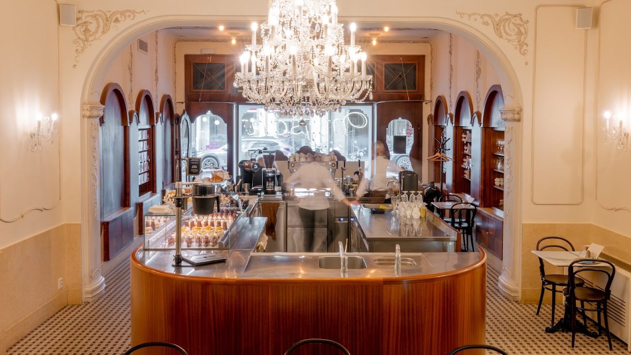 Cukrárna Myšák on Vodičkova: over a century of Prague's sweet life