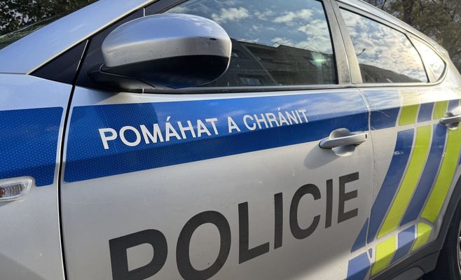 80-year-old Audi driver fatally strikes 95-year-old pedestrian at crosswalk in Ostrava
