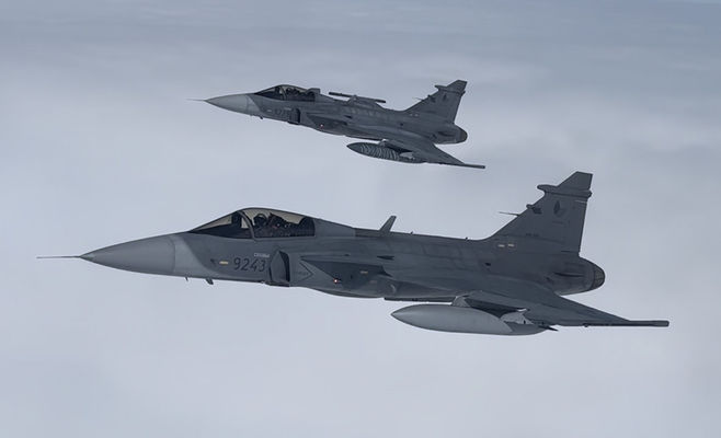 Gripen fighter jet crashes in Hungary, pilot survives