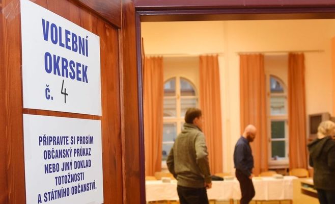У Бероуні з ODS пішли 14 із 20 членів, партію на виборах поведе 20-річний студент