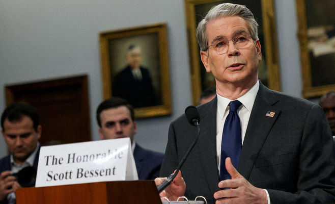 США розпочали «Операцію економічний ізгой» проти Ірану: санкції проти 60 компаній і суден
