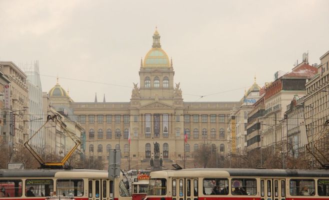 Bus slams on brakes in Prague — six passengers hospitalized