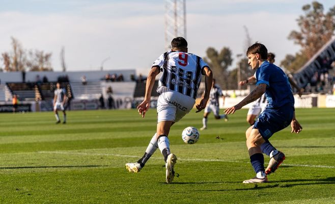1,100 Spectators, 0:5 Drubbing: Tiny Village Club Hosts Prague's Dukla in MOL Cup