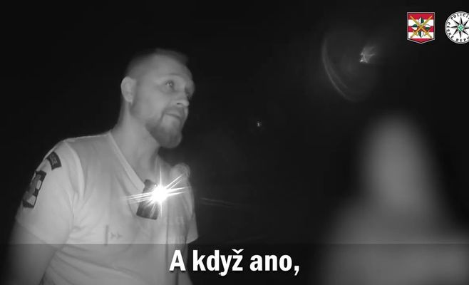 Полицейские в Годонине предотвратили трагедию на железной дороге