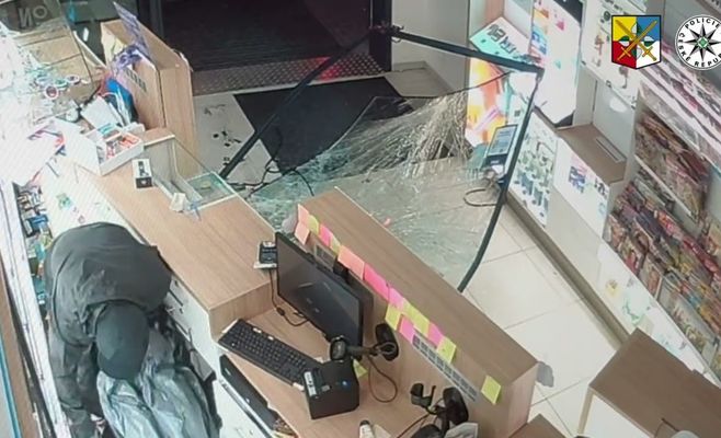 Кражи на угнанных внедорожниках: авто как таран для заправок в Чехии