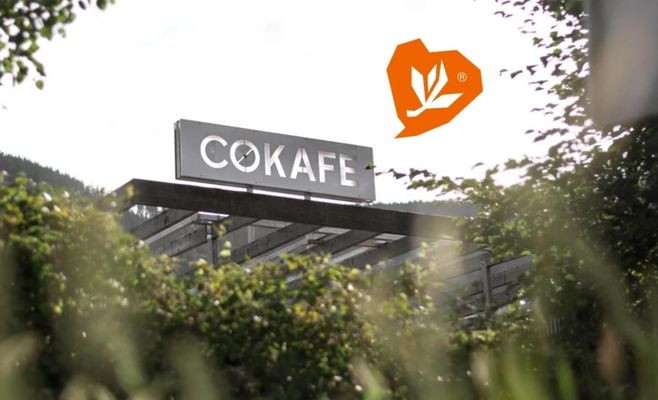 Яннис Самарас довёл Kofola до чашки: компания купила долю в сети Cøkafe