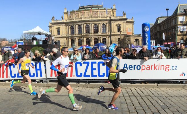 Sportisimo пражский полумарафон