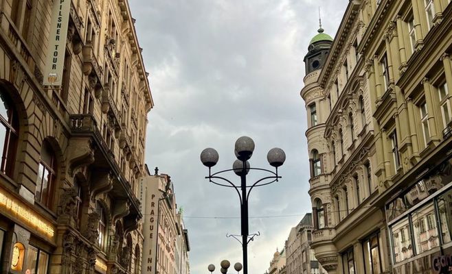 Casinos, curvy garden gnomes and a roadside David: what the Czech-German border really looks like