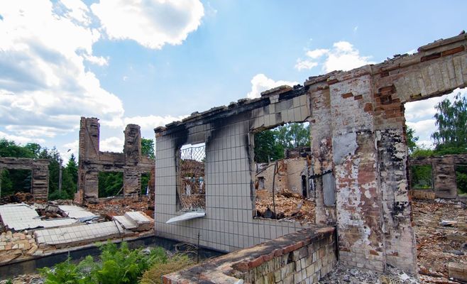 Під Бучею 27 загиблих унаслідок взриву складу боєприпасів через удар дрона