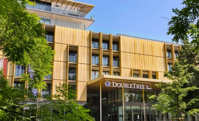 Ярослав Свобода расширяет империю отелей: Чешская Inn Hotels купила венский Hilton за миллиард крон