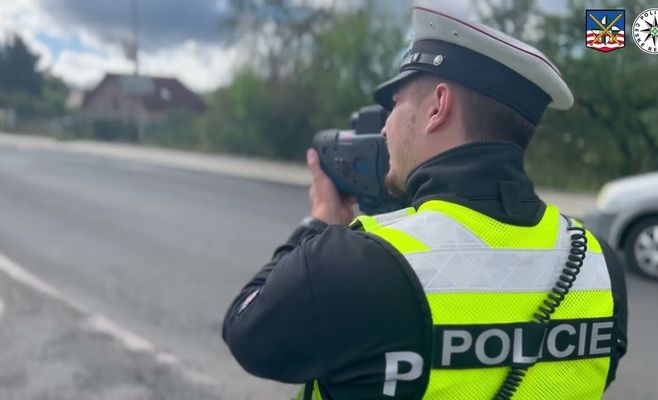 Полиция Карловарского края проверила почти 2300 автомобилей