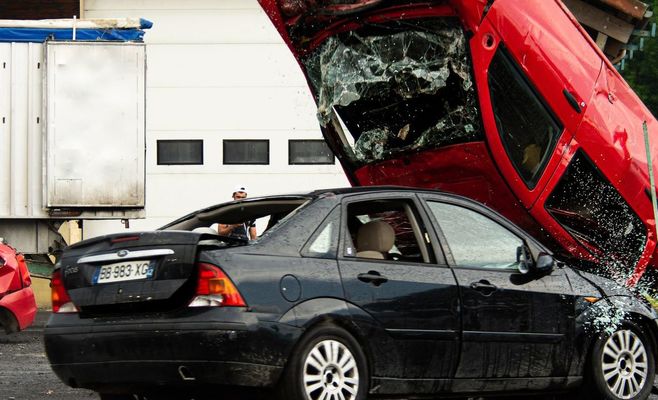 Car plows into two motorcyclists near Blansko, young woman dies at the scene