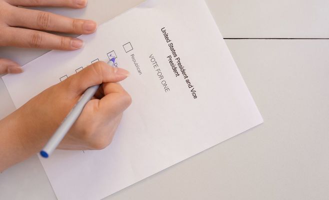 Orbán's Government Secretly Handed Out Almost 33 Billion Forints Before the Election
