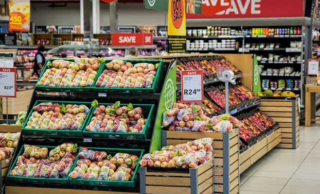 Средняя зарплата в Чехии выросла почти до 52 тысяч крон