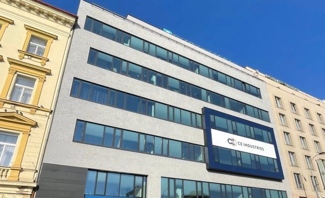 Ярослав Стрнад собрал 3,6 миллиарда крон в первом раунде фонда CE Industries & Aerospace