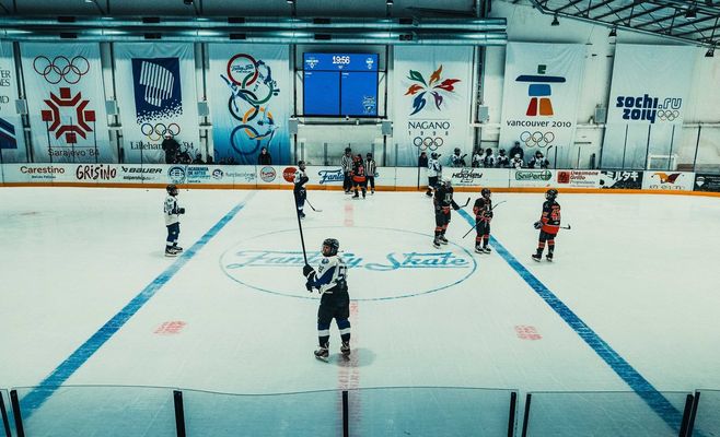 Ovechkin appears in United Russia campaign ad and explains his decision